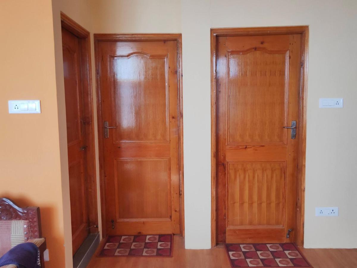 Thakur Apartment Simlá Kültér fotó