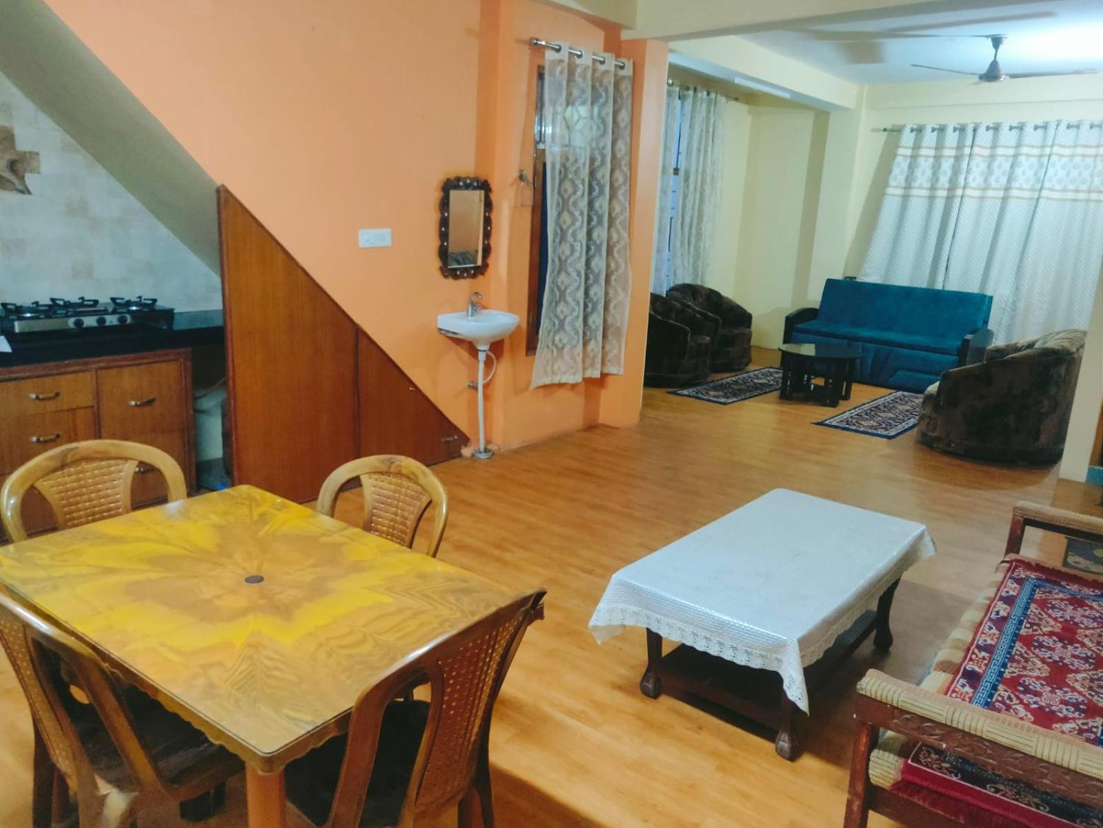 Thakur Apartment Simlá Kültér fotó